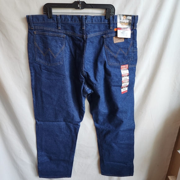 2 Pair Wrangler Men's FR Blue Jeans Size 42x30 One New With Tags/ 1 New Tags Off - Picture 3 of 7